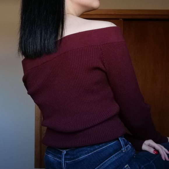 GUESS Off the Shoulder Rib Sweater - Medium - Picture 5 of 5
